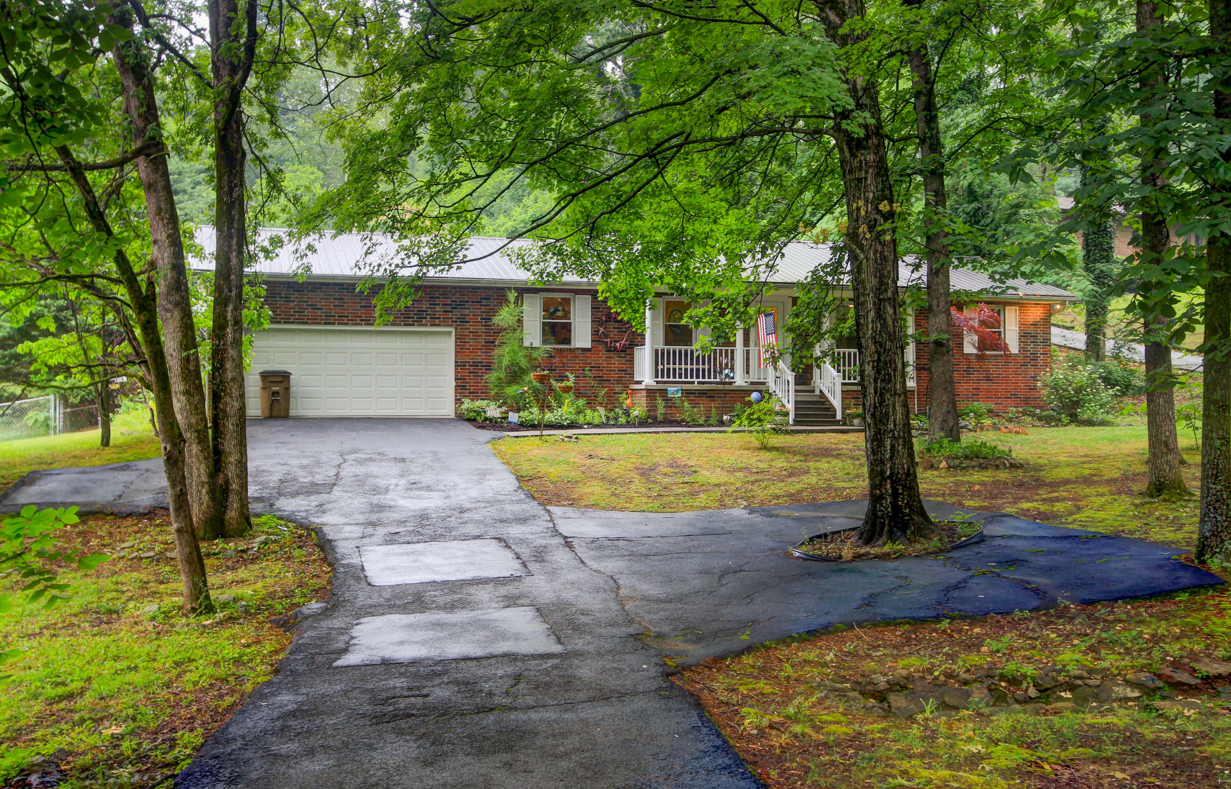 Property Photo:  1219 Pilleaux Drive  TN 37912 