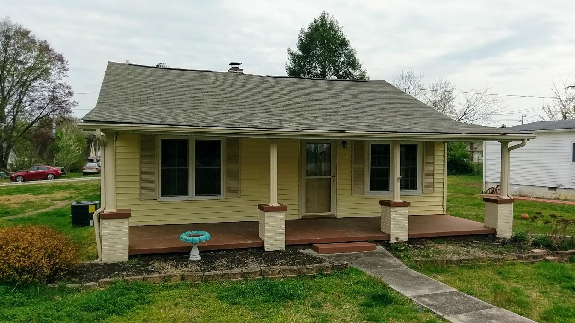 Property Photo: 921 Medaris St TN 37716