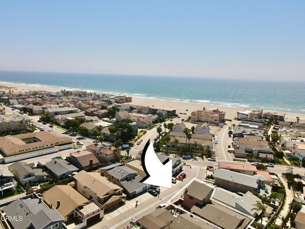 Property Photo:  5151 Sealane Way  CA 93035 