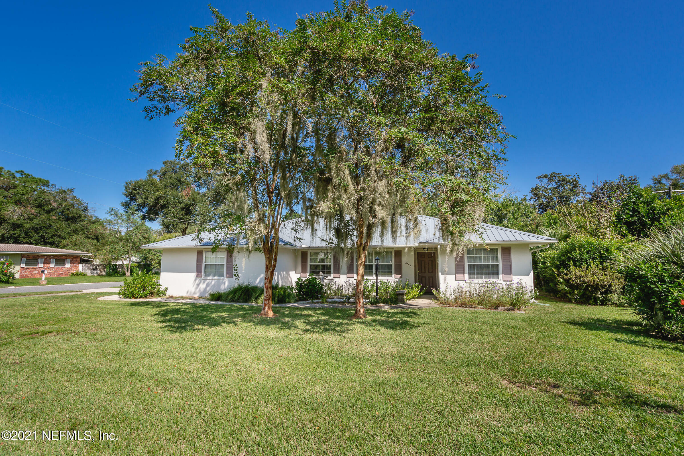 Property Photo:  2040 Diana Drive  FL 32177 