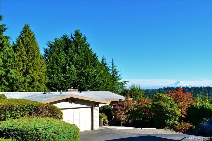 Property Photo:  16414 9th Ave SW  WA 98166 