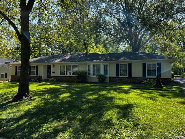 1102 Dovergate Drive  St Louis  63122 photo