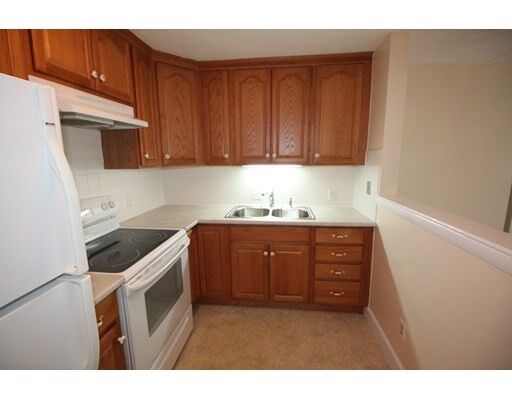 Property Photo:  21 Warren St B2  MA 02453 