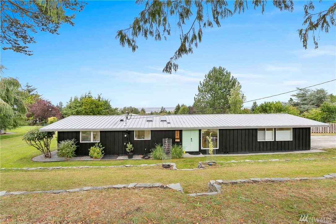 Property Photo:  100 Bayside Rd  WA 98225 