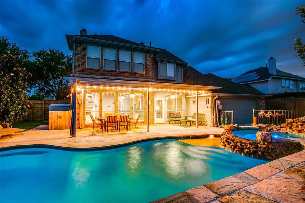 Property Photo:  2004 Vista Drive  TX 75067 