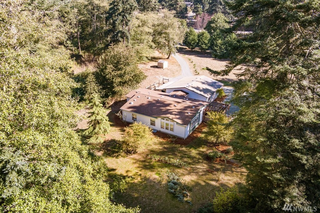 Property Photo:  204 Fort Casey Rd  WA 98239 