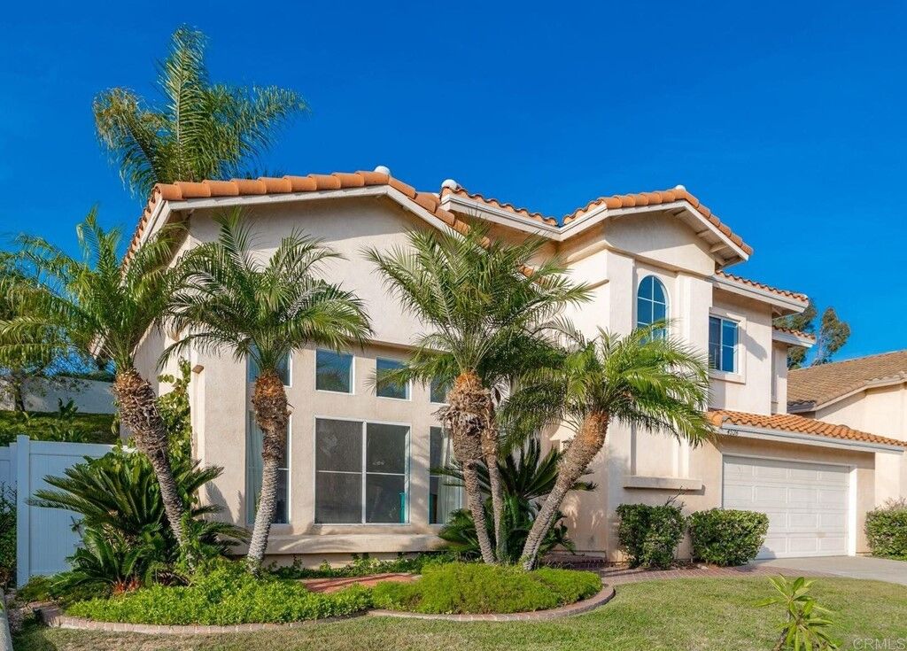 Property Photo:  4526 Avenida Privado  CA 92057 