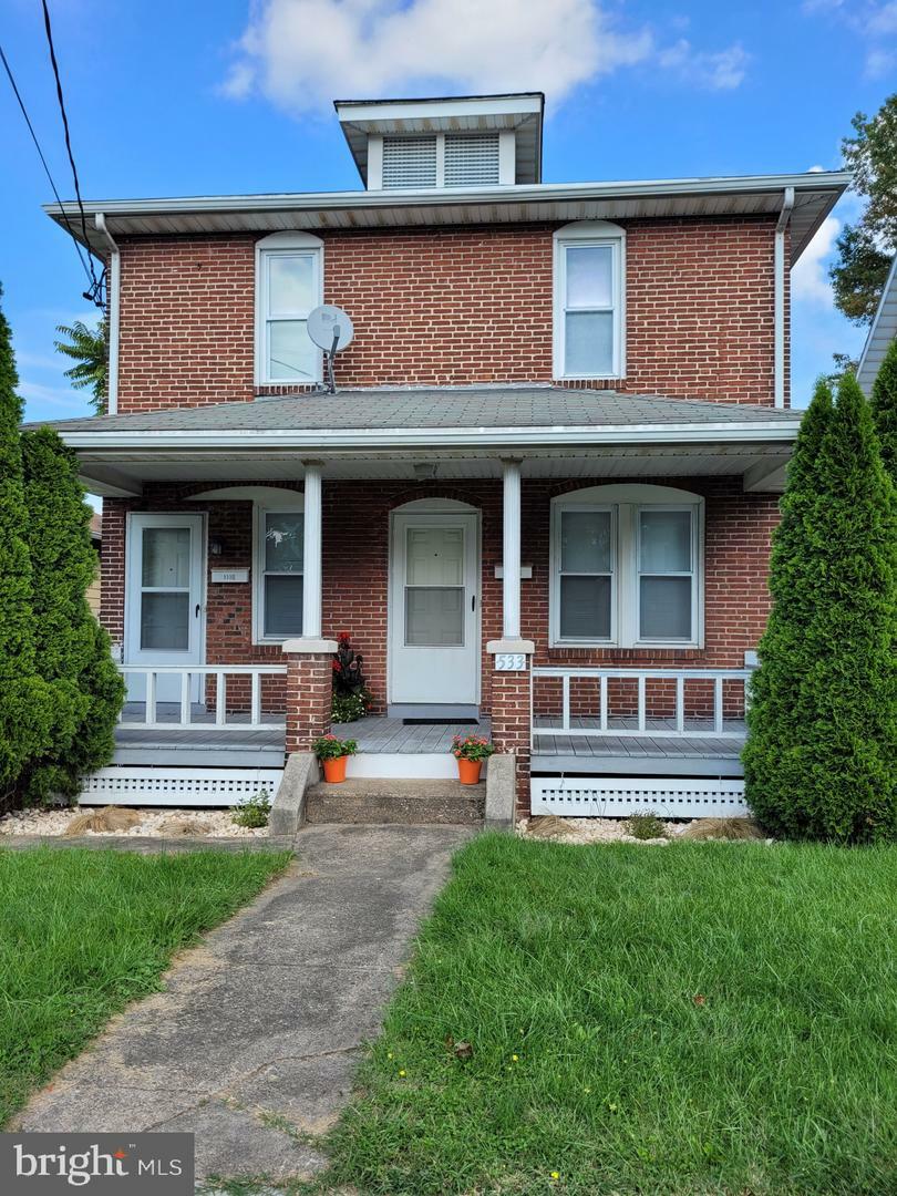 Property Photo:  533 N 2nd Street  PA 17043 