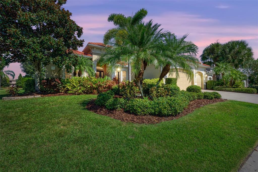 Property Photo:  14703 Sundial Place  FL 34202 