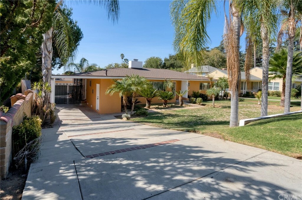 Property Photo:  628 Barry Place  CA 91001 