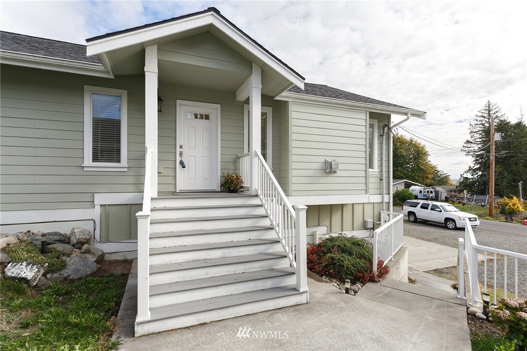 Property Photo:  4491 Moresby Way  WA 98248 