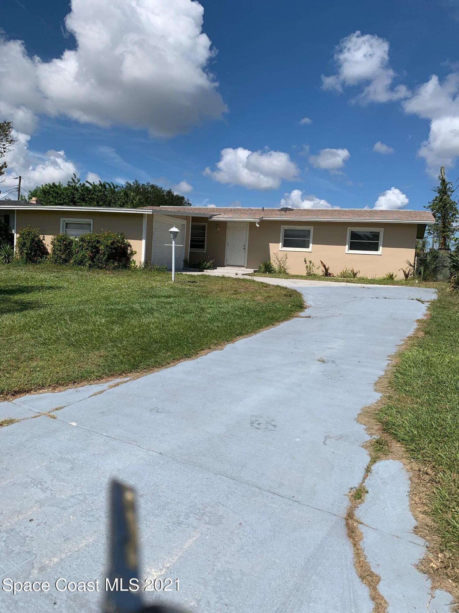 Property Photo: 302 Dartmouth Avenue FL 32901