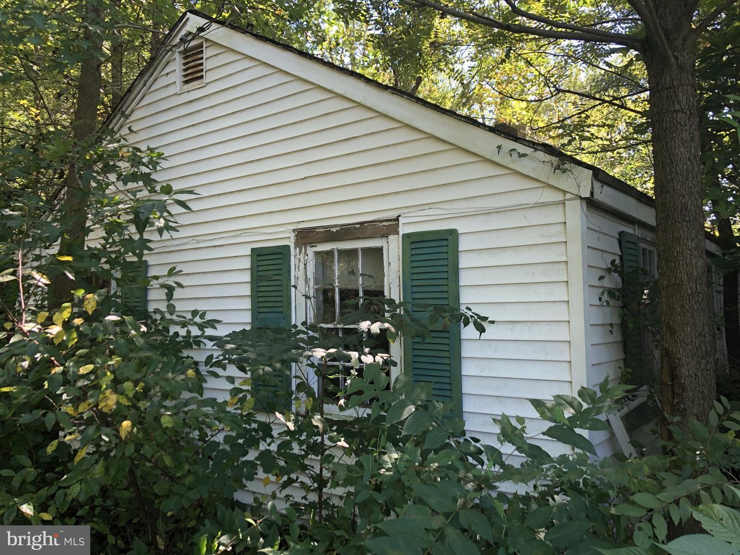 Property Photo:  10807 Dupont Boulevard  DE 19960 