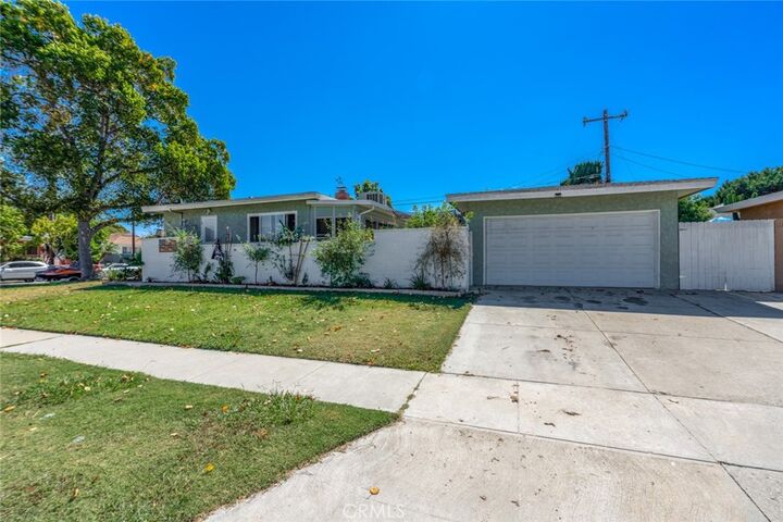 Property Photo:  3547 Carfax Avenue  CA 90808
