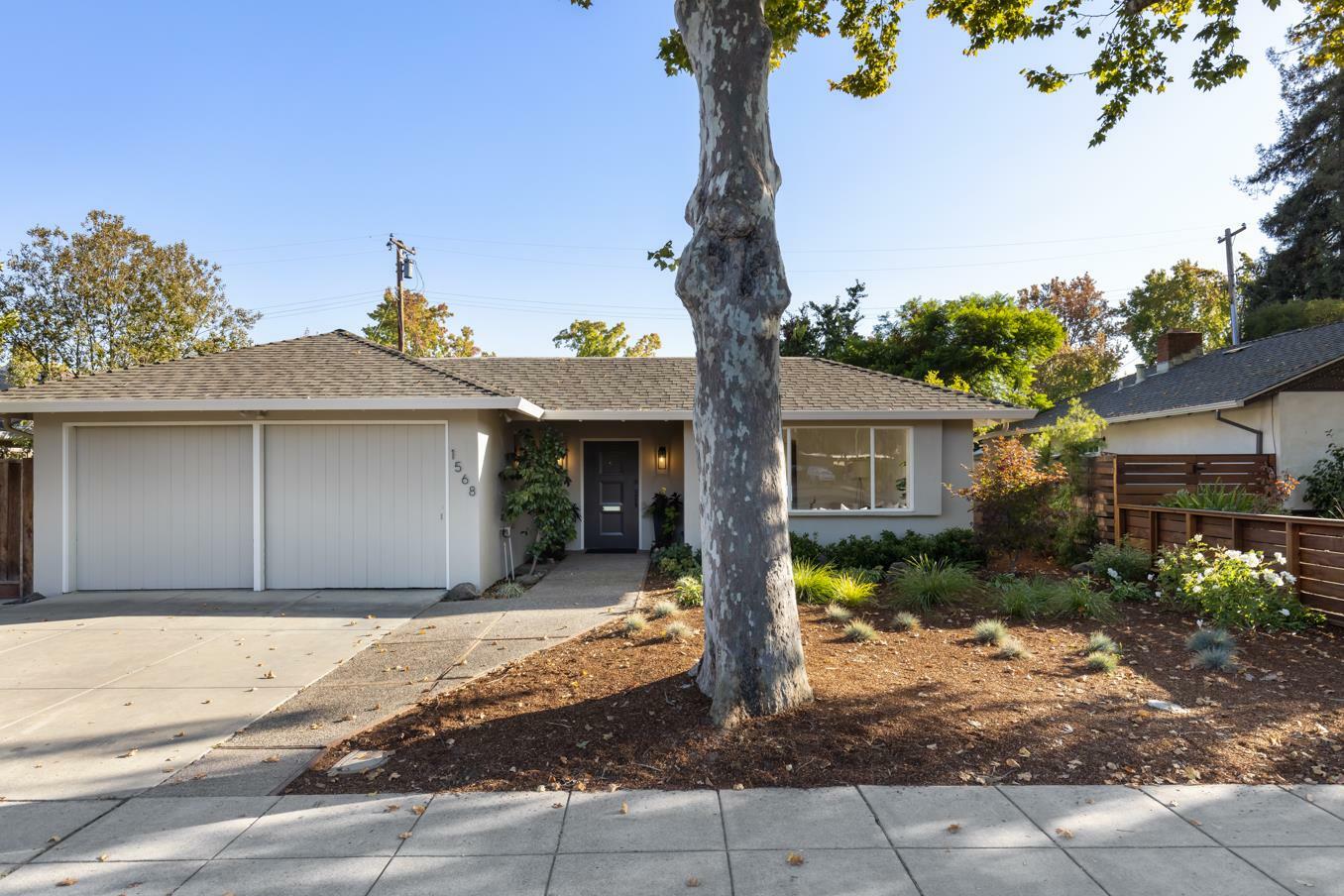 Property Photo:  1568 Channing Avenue  CA 94303 