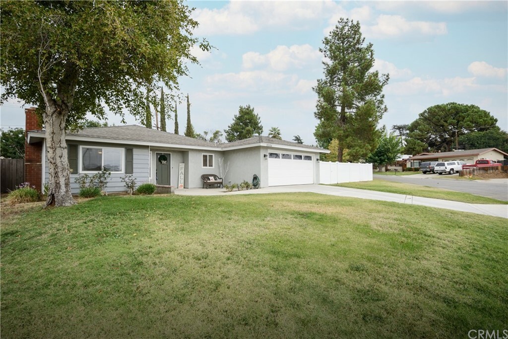 Property Photo: 35356 Comberton Street CA 92399
