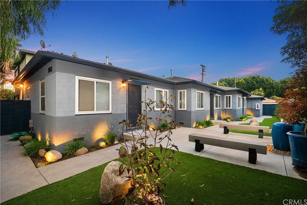 Property Photo: 3032 Exposition Boulevard CA 90404