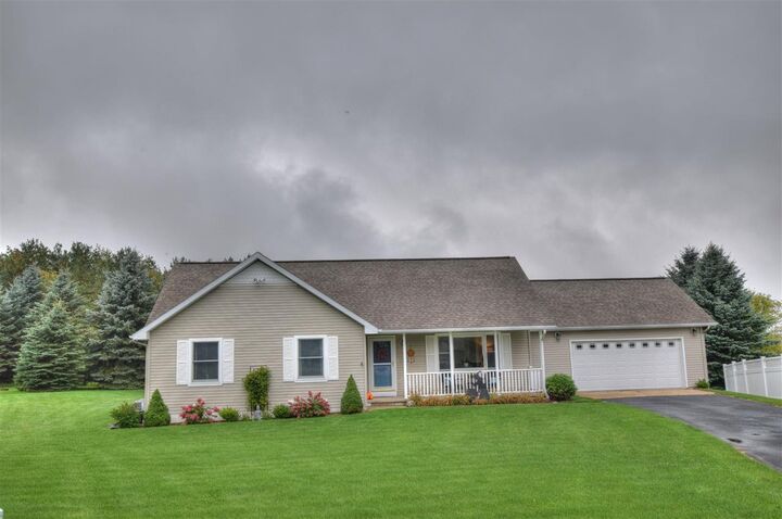 1821 Lenhill  Petoskey MI 49770 photo