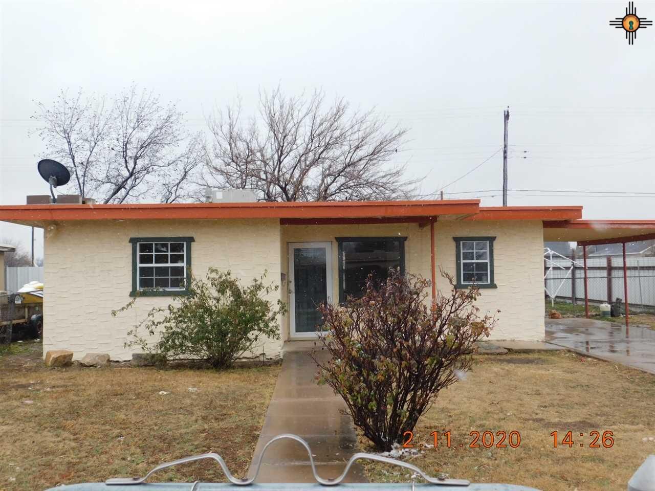 Property Photo:  1413 W Yucca Ave  NM 88210-1149 