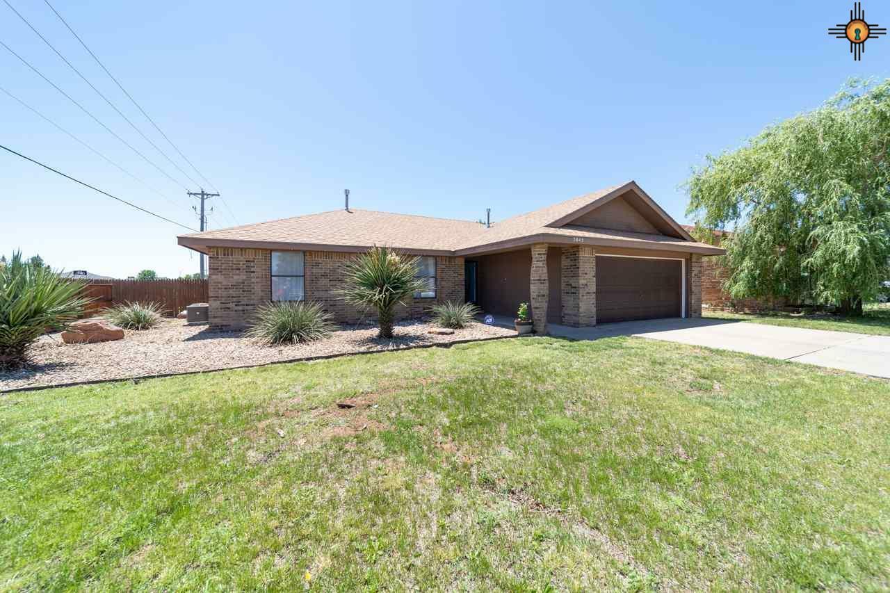 Property Photo: 3845 Lew Wallace NM 88101