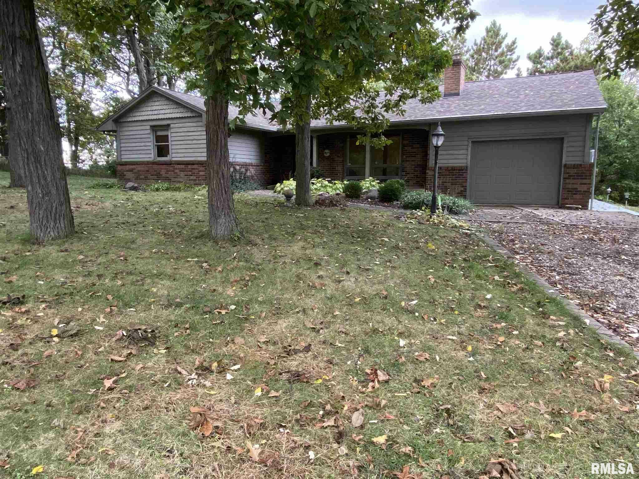 Property Photo:  801 W Main  IL 61448 
