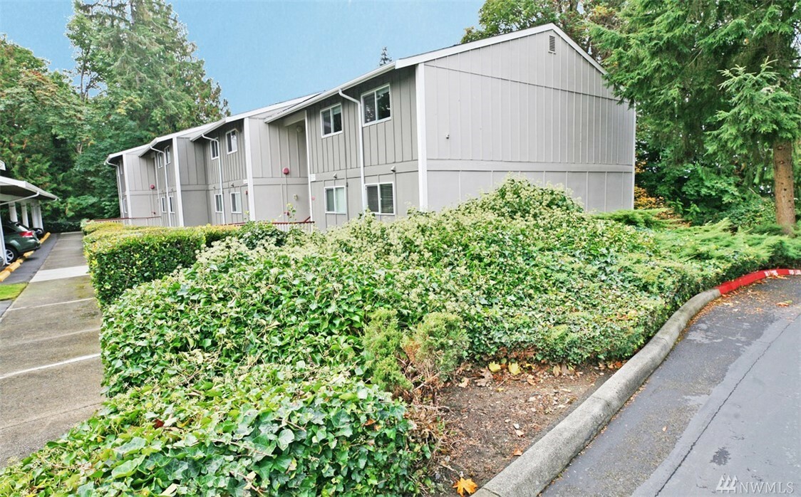Property Photo: 3206 Pine Rd NE B9 WA 98310