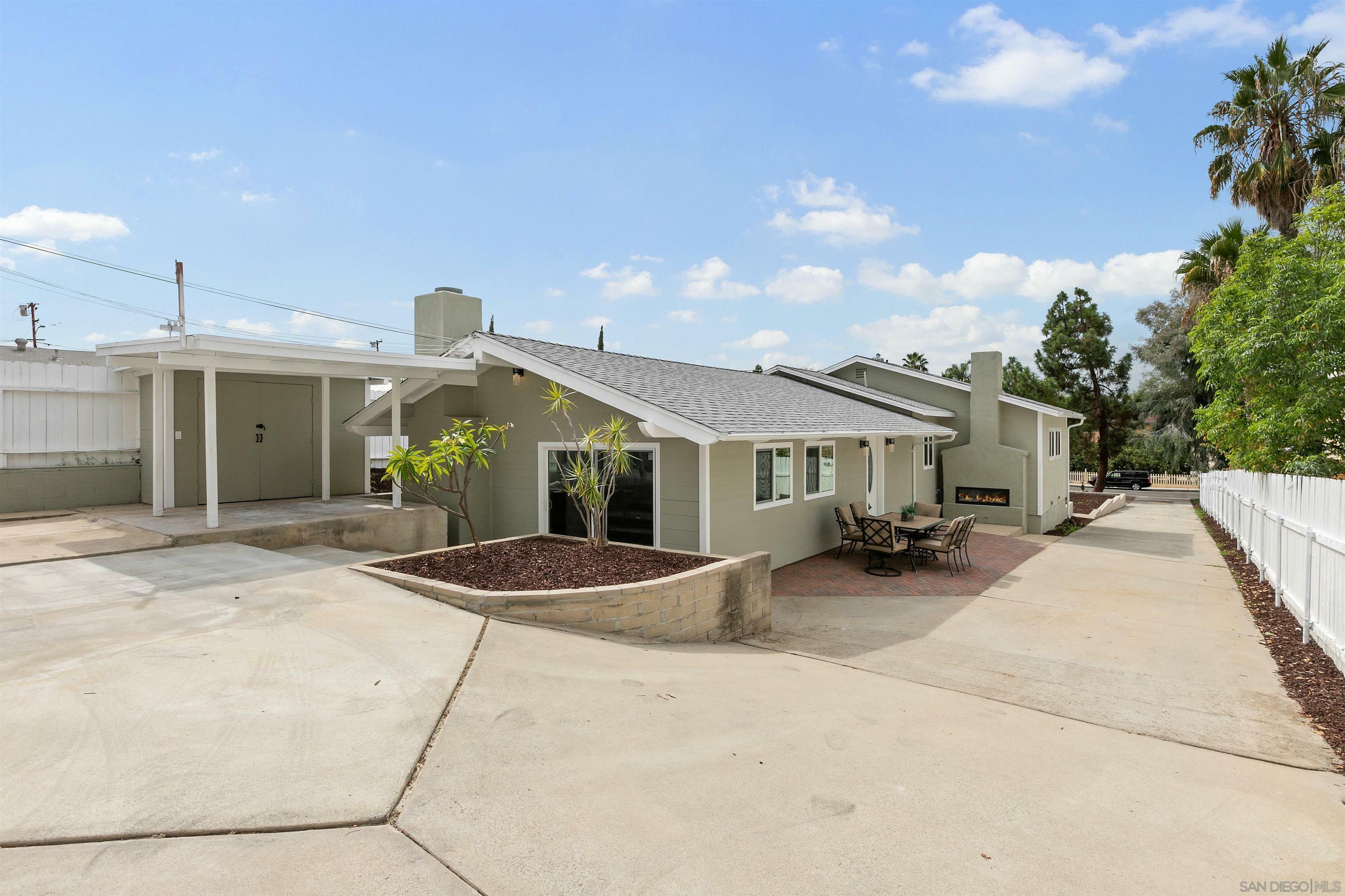 Property Photo: 4807 Parks Ave CA 91942