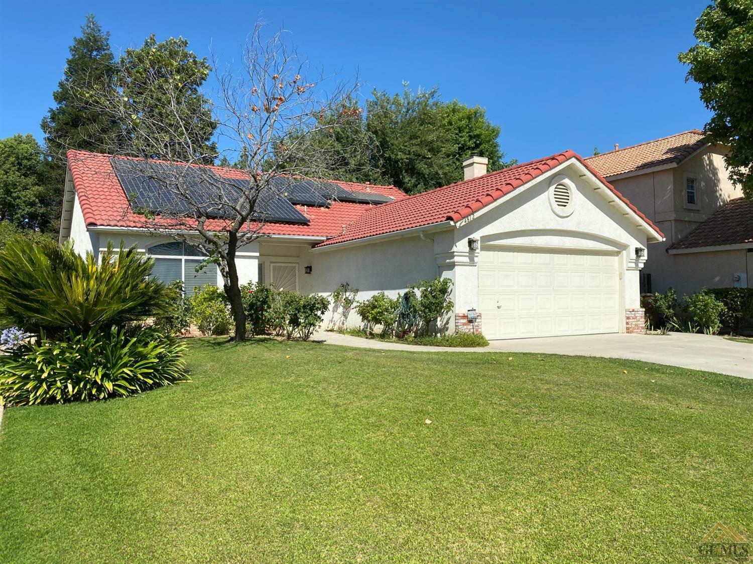 Property Photo:  4812 Marsh Hawk Drive  CA 93312 