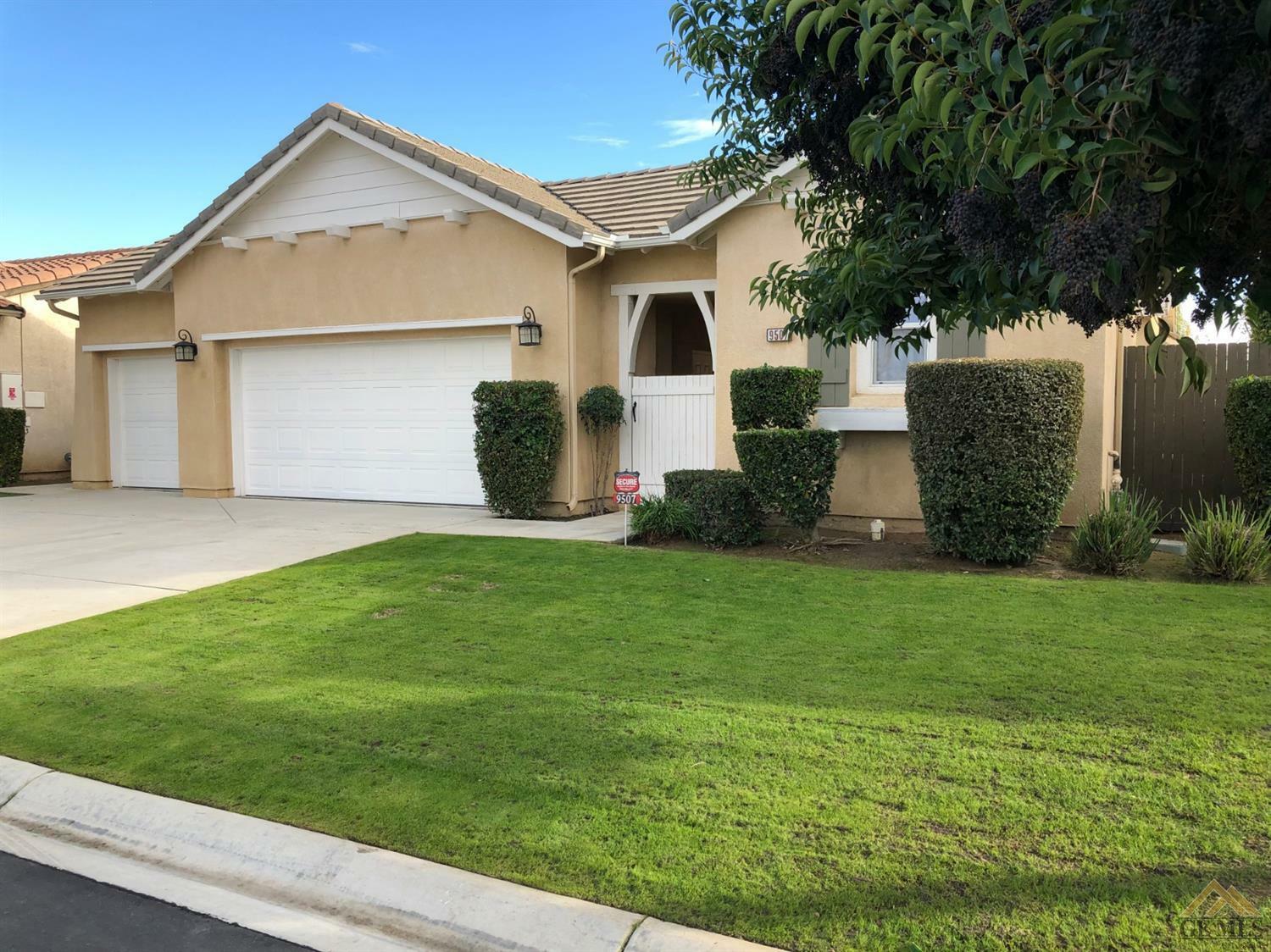 Property Photo:  9507 Stonewall Lane  CA 93312 