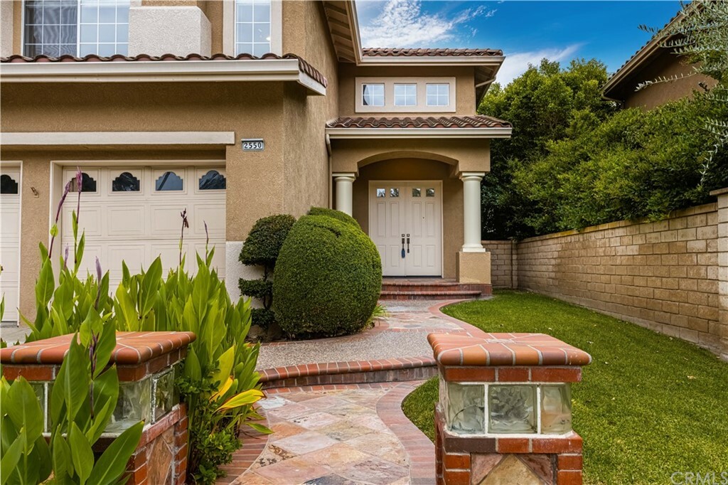 Property Photo: 2550 Reynolds Drive CA 92782
