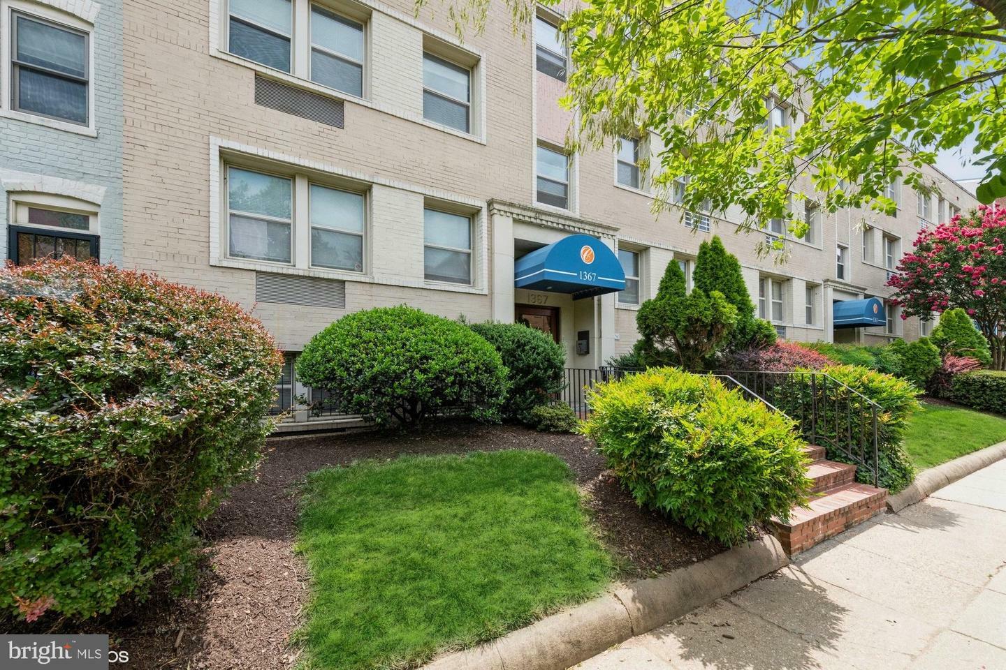Property Photo: 1367 K Street SE 203 DC 20003