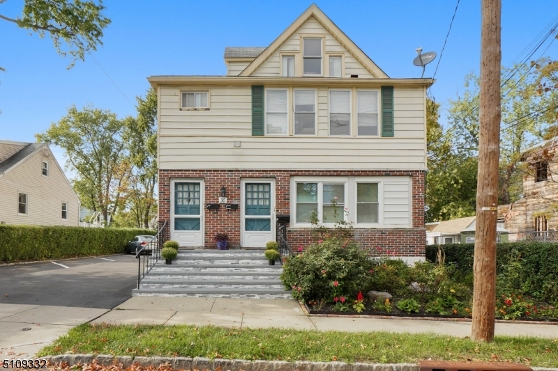 Property Photo:  30 Aubrey St  NJ 07901 