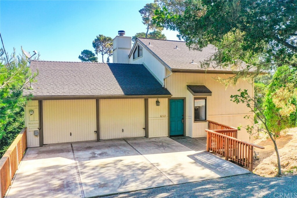 Property Photo:  682 Huntington Road  CA 93428 