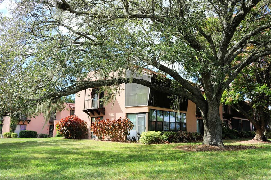 Property Photo: 233 La Casa Ch 233 FL 33898