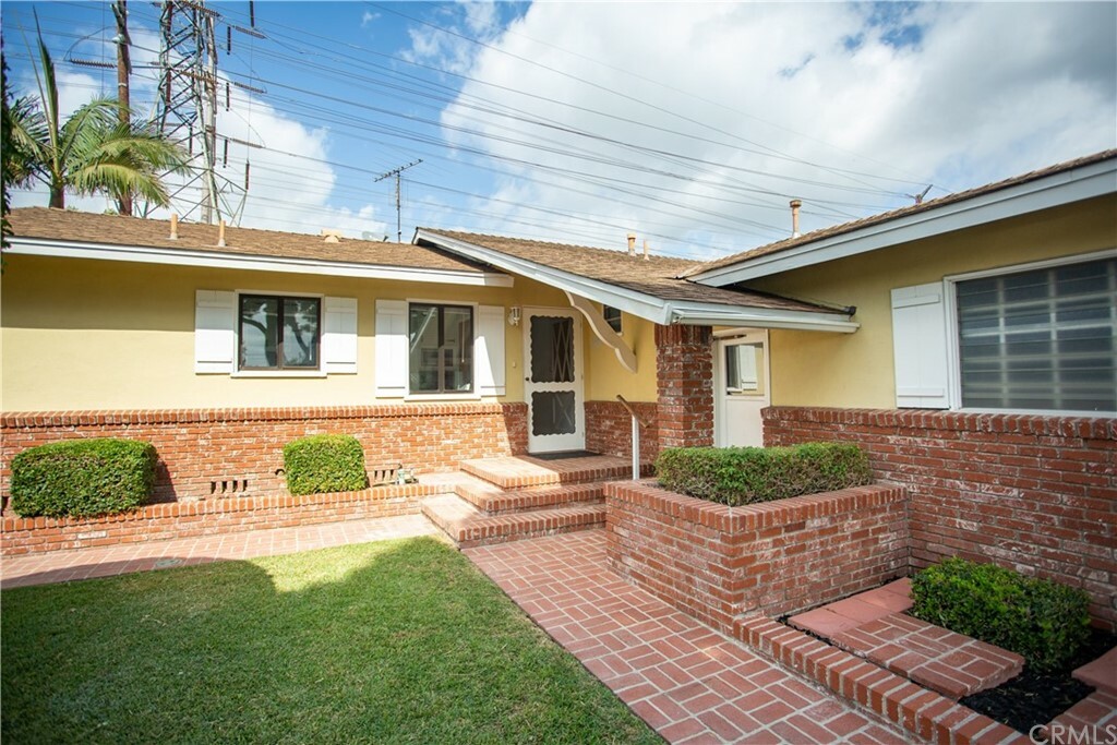 Property Photo:  8549 Phlox Drive  CA 90620 