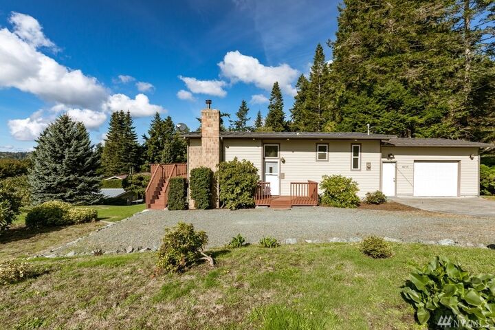 Property Photo: 4195 Possession Shores Rd WA 98236