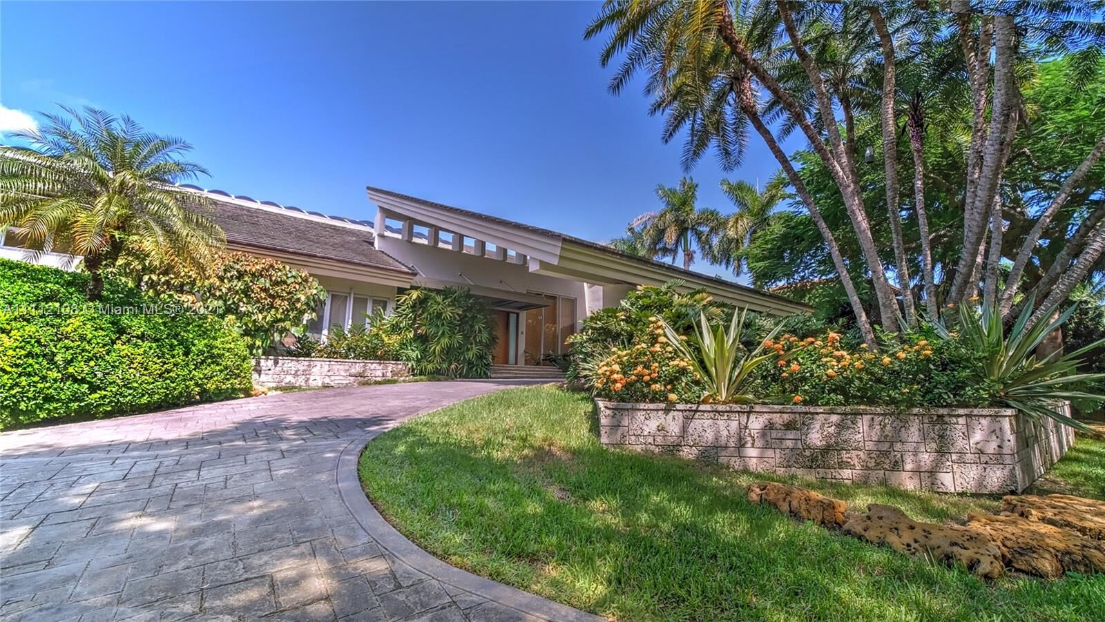 Property Photo:  301 Casuarina Concourse  FL 33143 