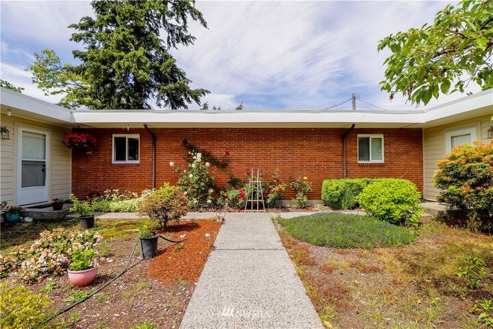 Property Photo:  5707  112th Street SW  WA 98499