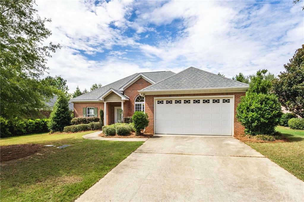 Property Photo:  1408 Cloverbrook Circle  AL 36830 