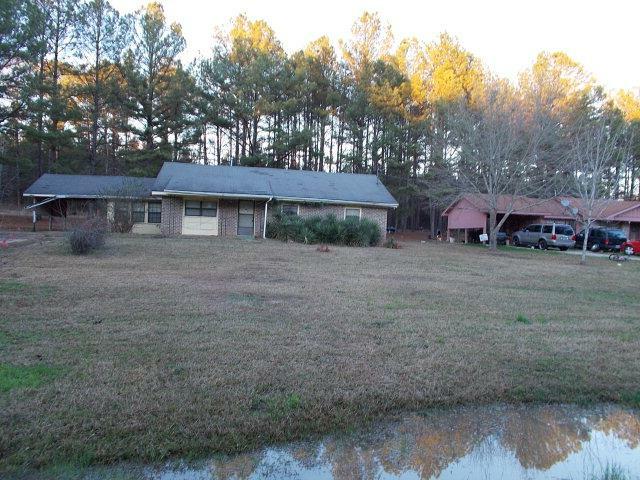 Property Photo:  435 County Road 46  AL 36083 