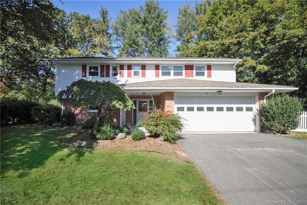 Property Photo:  34 West Normandy Drive  CT 06107 