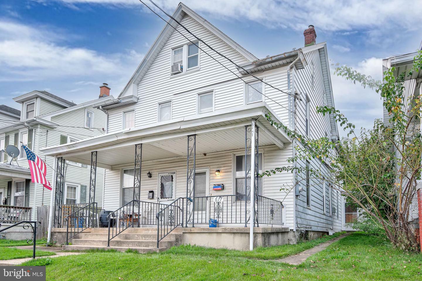 Property Photo:  677 State Street  PA 17043 