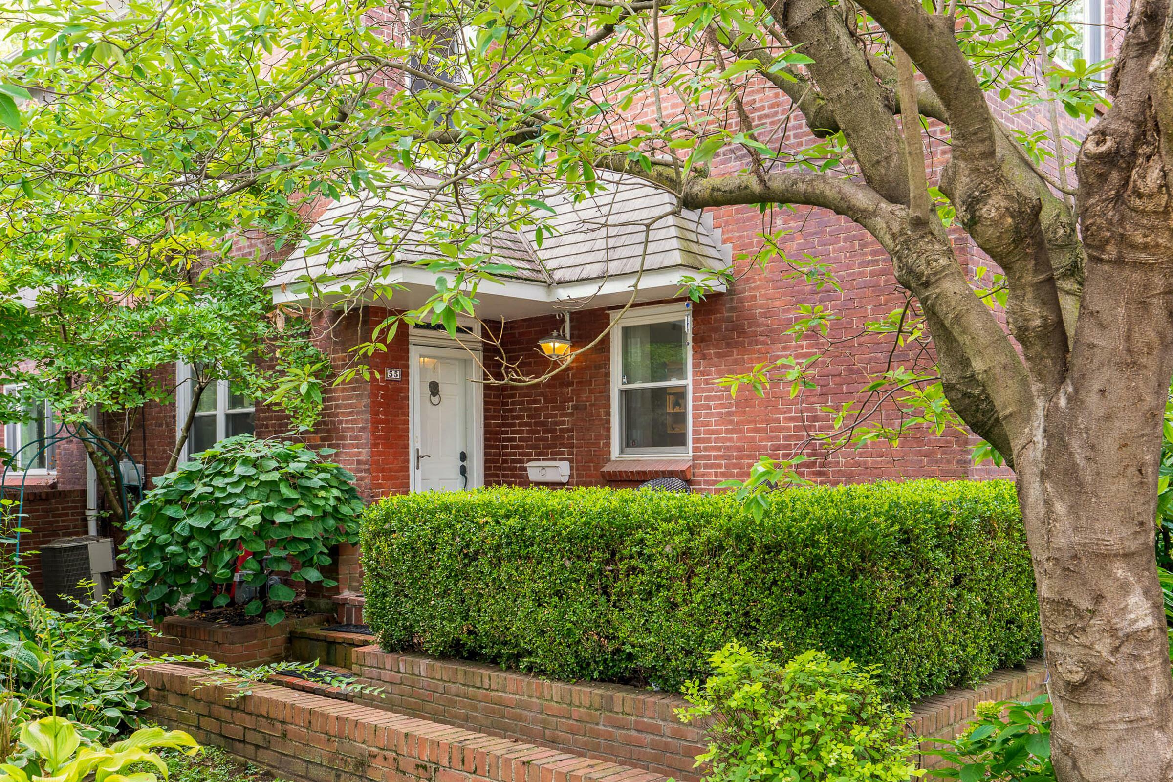 Property Photo: 55 Hanford Street OH 43206
