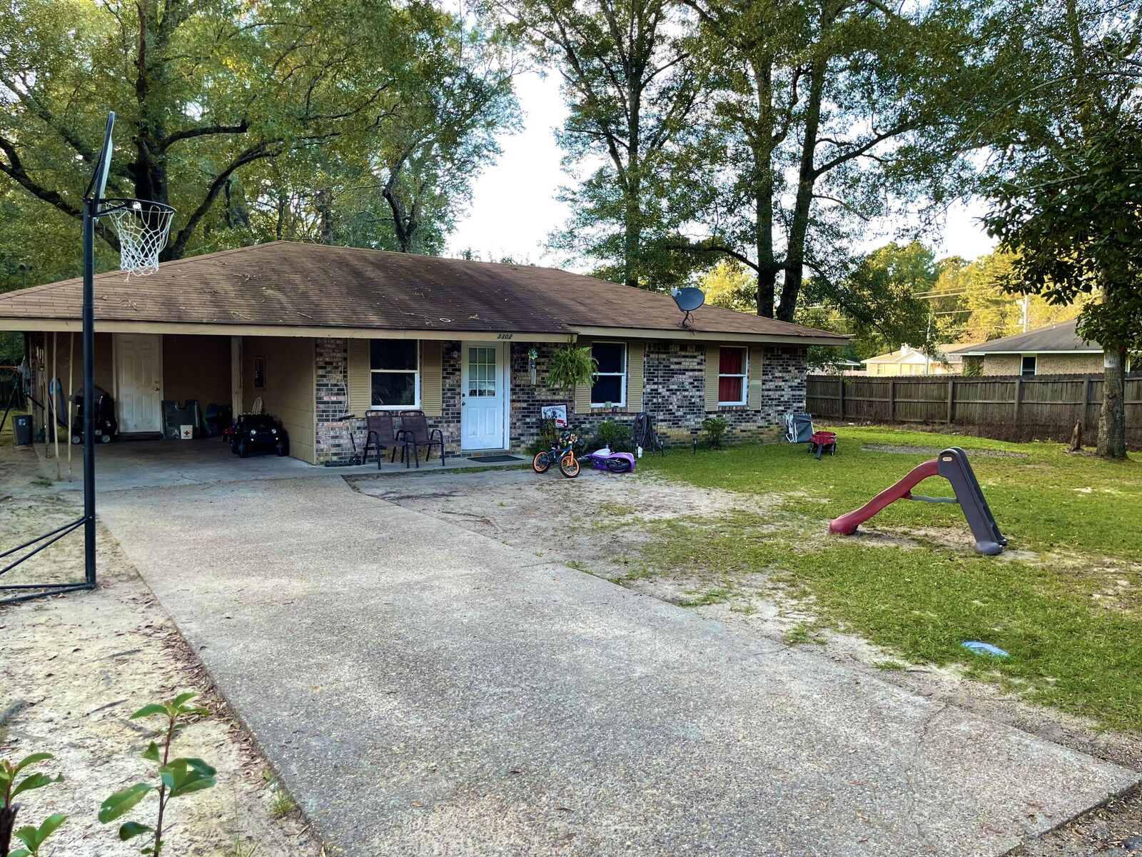 Property Photo:  3302 Moye Ave.  MS 39401 