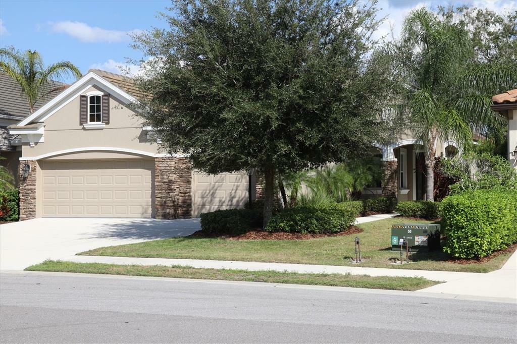 Property Photo:  4015 Celestial Blue Court  FL 34211 