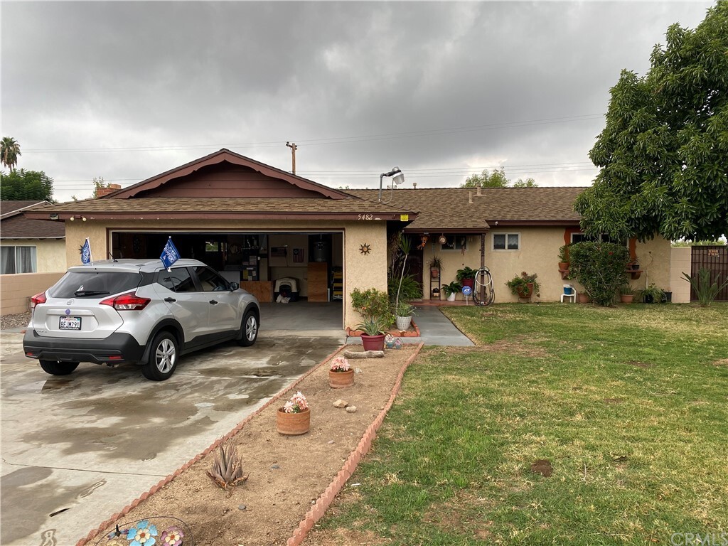 Property Photo: 5482 Bonnie Street CA 92404