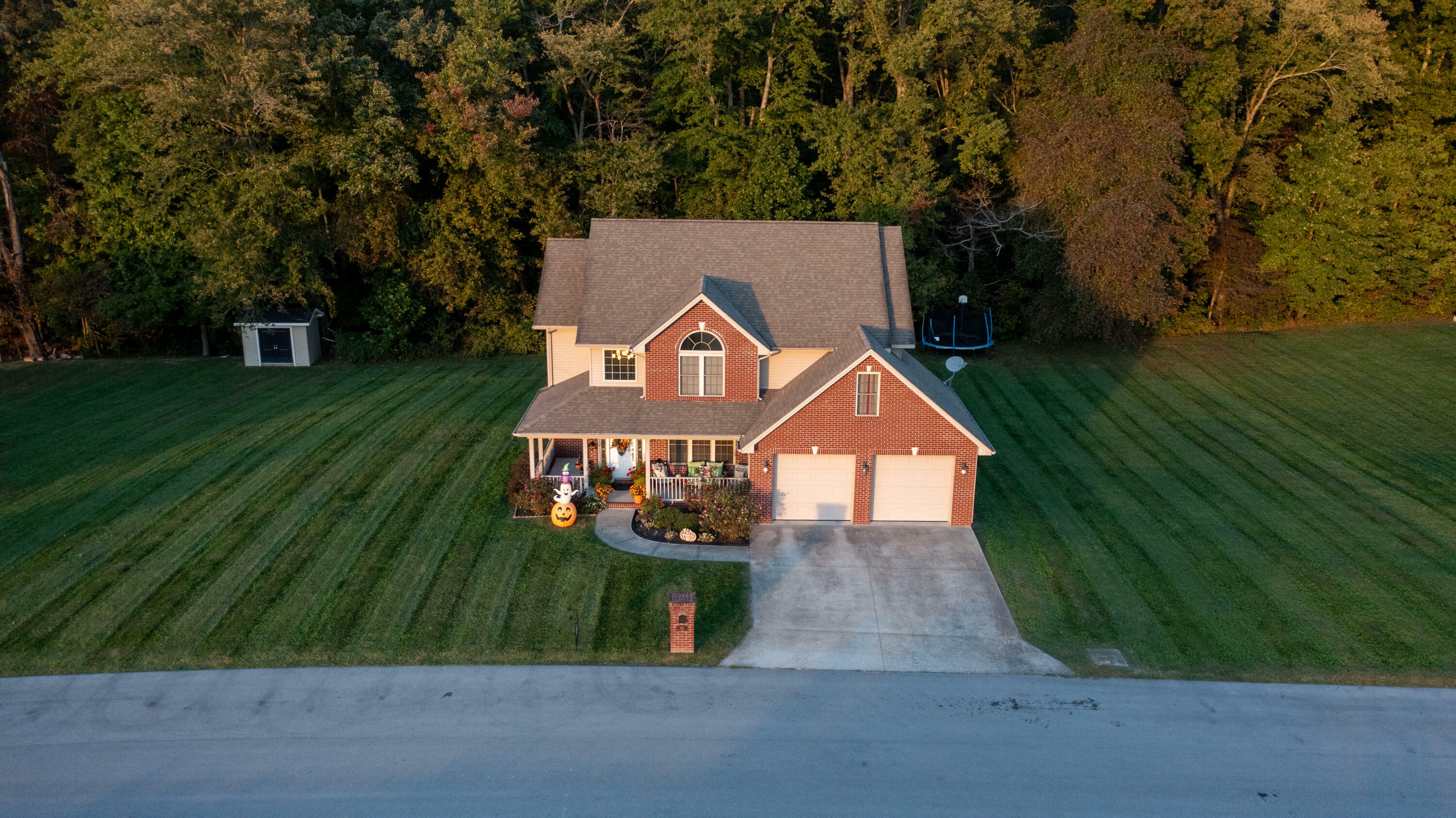 Property Photo:  310 Madison Circle  KY 40741 