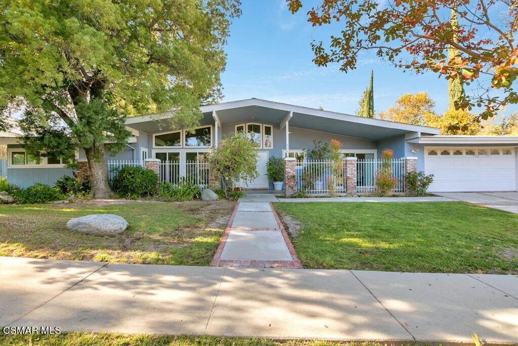 Property Photo:  5323 Manton Avenue  CA 91367 