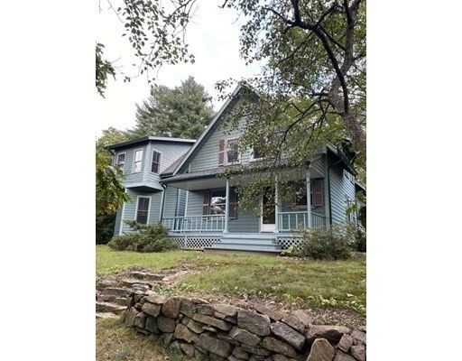 Property Photo:  473 Concord St  MA 01746 