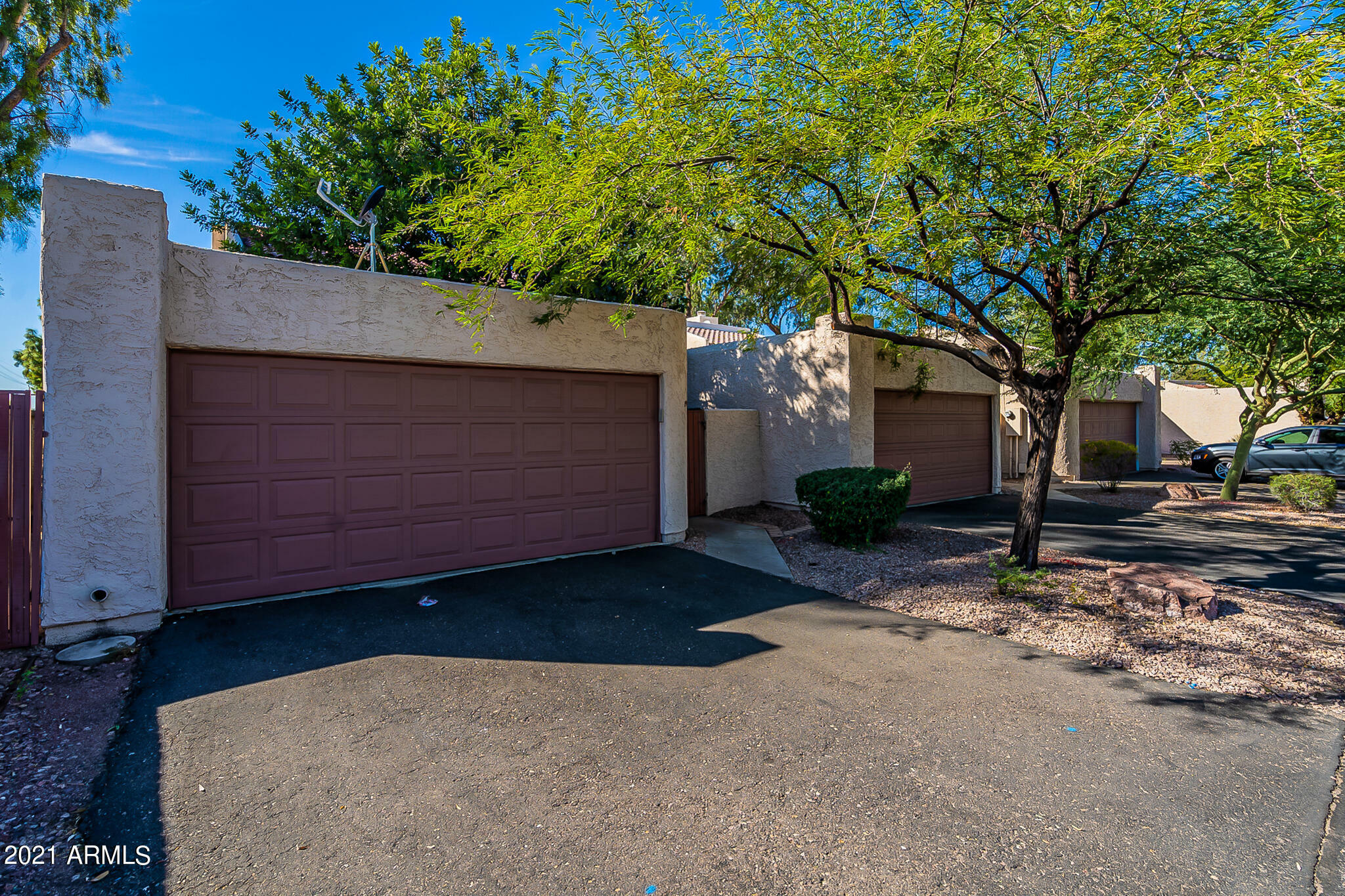 Property Photo:  1916 S River Drive  AZ 85281 